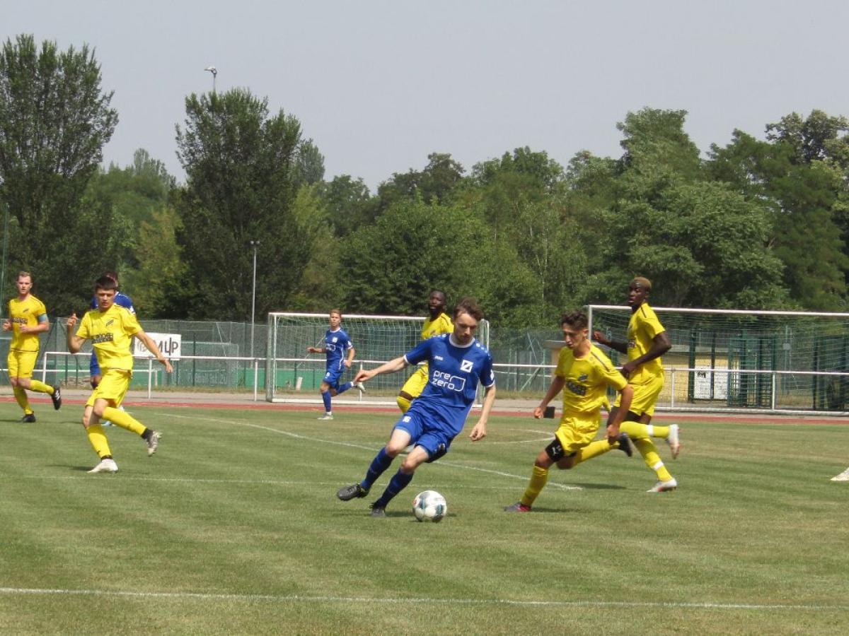 Bild: SSC Weißenfels - SV Blau-Weiß Zorbau 3:2 - 004
