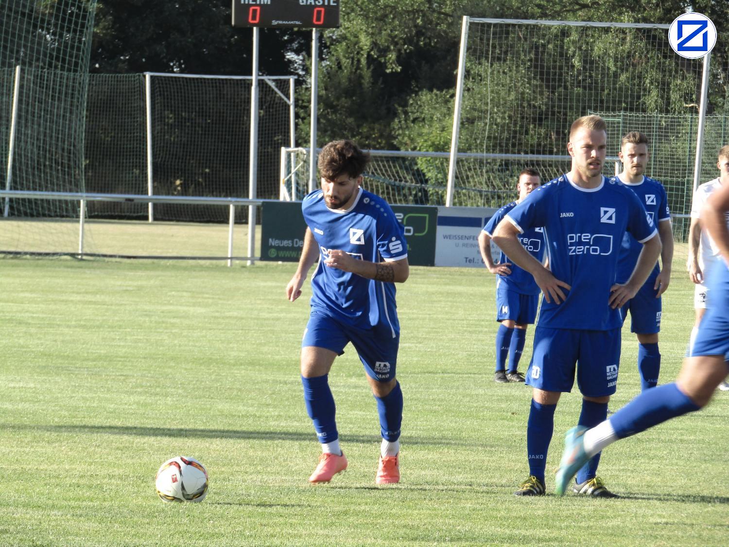 Bild: SV Blau-Weiß Zorbau - SV Blau-Weiß Farnstädt 7:0 (0:0) - Farnstaedt004