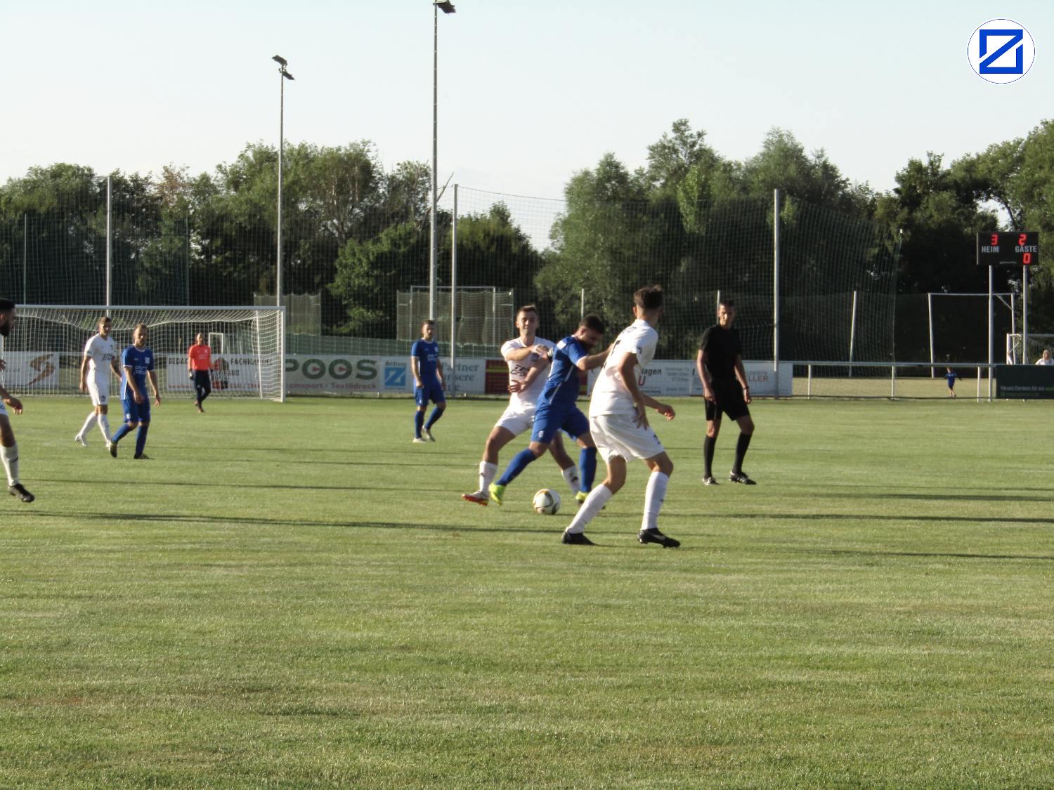 Bild: SV Blau-Weiß Zorbau - SV Blau-Weiß Farnstädt 7:0 (0:0) - Farnstaedt005