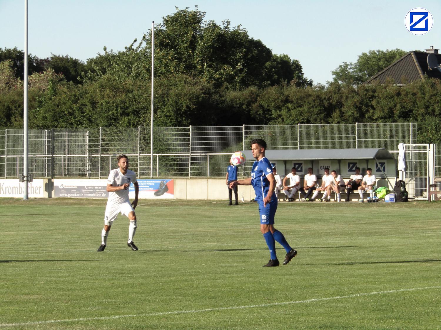 Bild: SV Blau-Weiß Zorbau - SV Blau-Weiß Farnstädt 7:0 (0:0) - Farnstaedt009