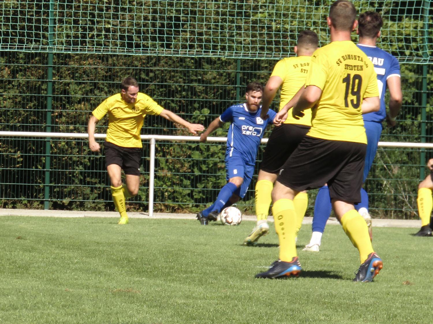 Bild: SV Romonta 09 Stedten - SV Blau-Weiß Zorbau 0:8 (0:4) - Stedtem03