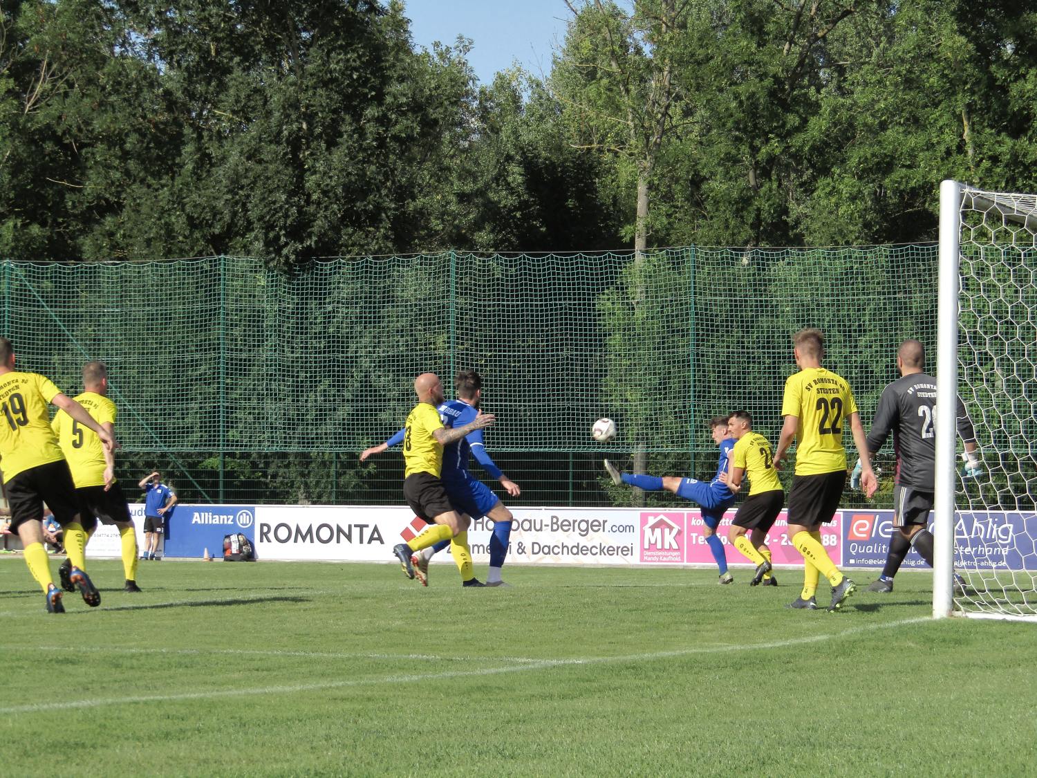 Bild: SV Romonta 09 Stedten - SV Blau-Weiß Zorbau 0:8 (0:4) - Stedtem39