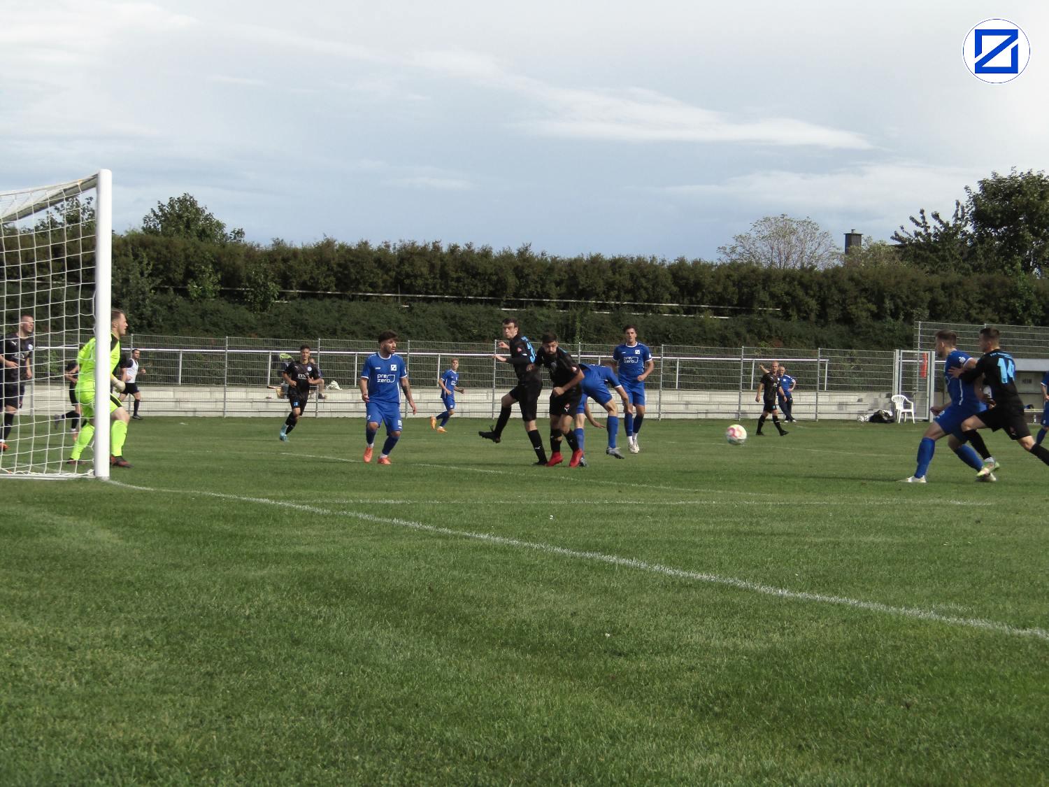 Bild: SV Blau-Weiß Zorbau - FSV Wacker 90 Nordhausen 3:0 (0:0) - Nordhausen050
