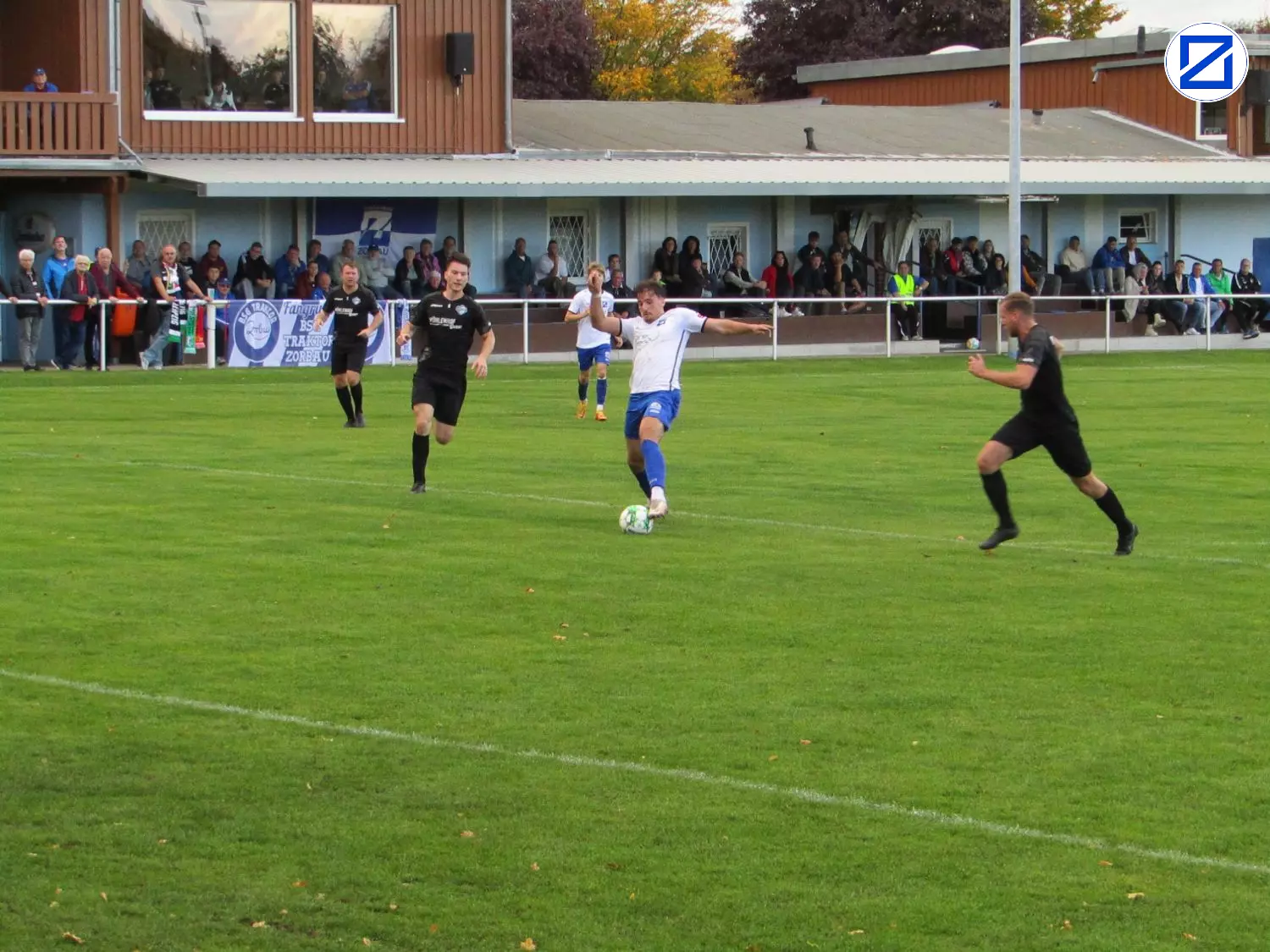 Bild: SV Blau-Weiß Zorbau - FC An der Fahner Höhe 1:6 (1:3) - Zorbau_gegen_fahner_hoehe_2_041