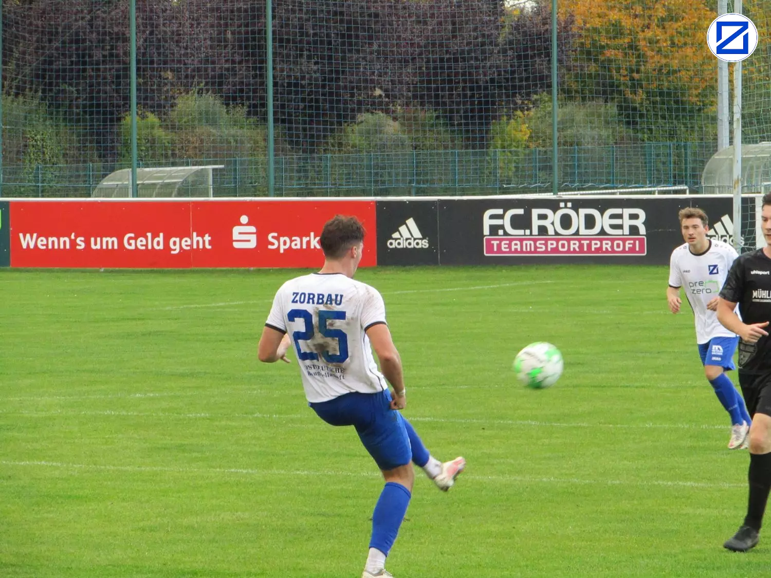 Bild: SV Blau-Weiß Zorbau - FC An der Fahner Höhe 1:6 (1:3) - Zorbau_gegen_fahner_hoehe_2_046