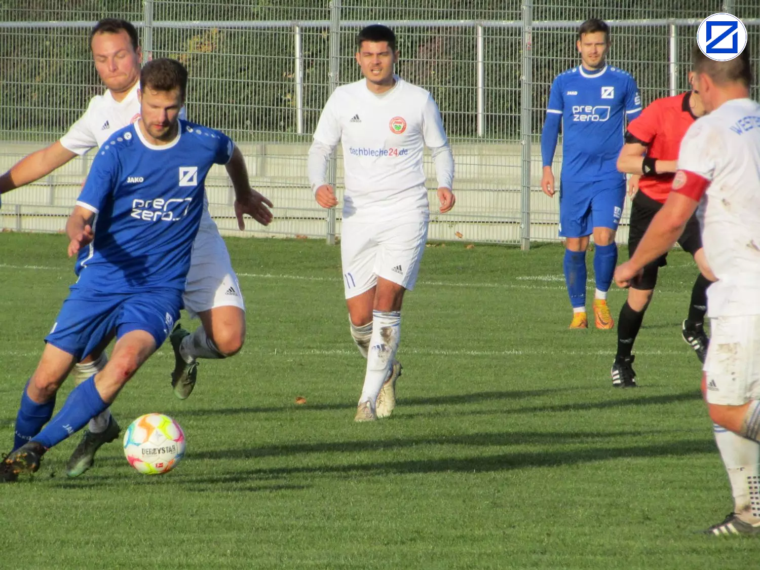 Bild: SV Blau-Weiß Zorbau - SV 1890 Westerhausen 2:3 (1:1) - Zorbau 2033