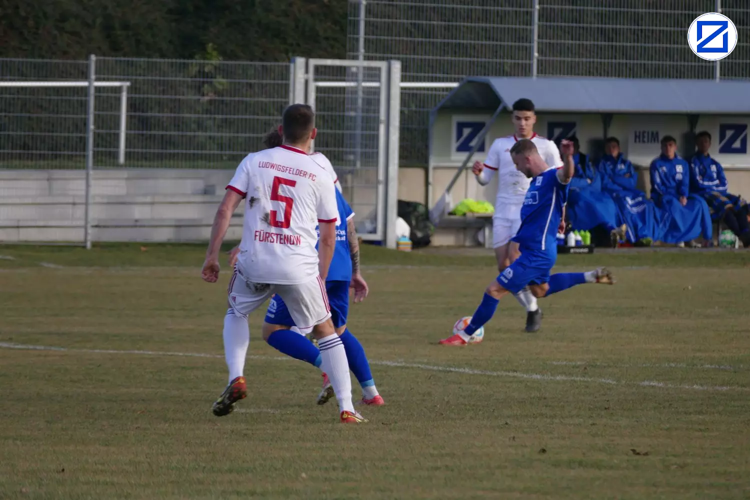 Bild: SV Blau-Weiß Zorbau - Ludwigsfelder FC 3:1 (2:1) - Zorbau Ludwigfelde020