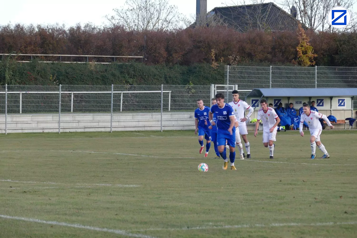 Bild: SV Blau-Weiß Zorbau - Ludwigsfelder FC 3:1 (2:1) - Zorbau Ludwigfelde023