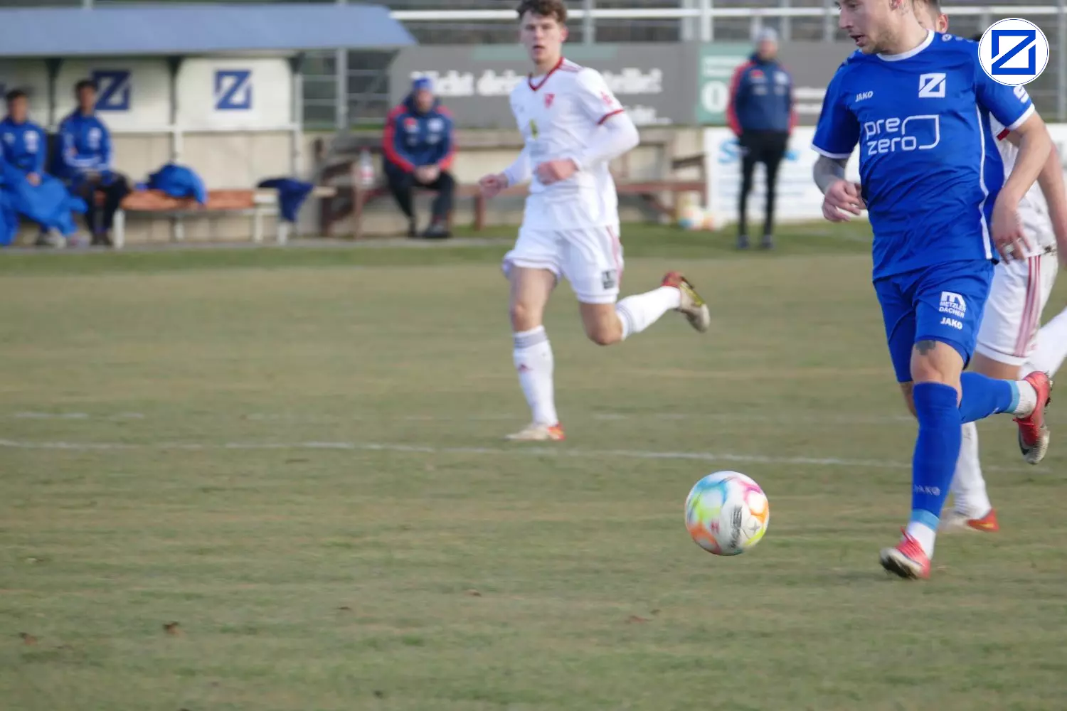 Bild: SV Blau-Weiß Zorbau - Ludwigsfelder FC 3:1 (2:1) - Zorbau Ludwigfelde032