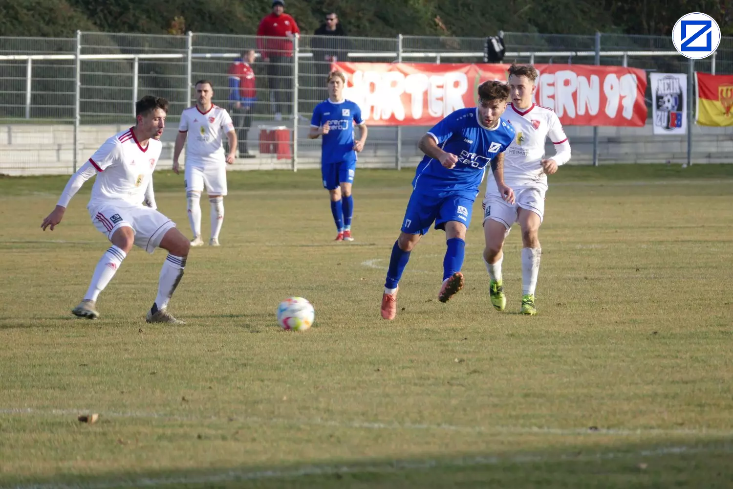 Bild: SV Blau-Weiß Zorbau - Ludwigsfelder FC 3:1 (2:1) - Zorbau Ludwigfelde035