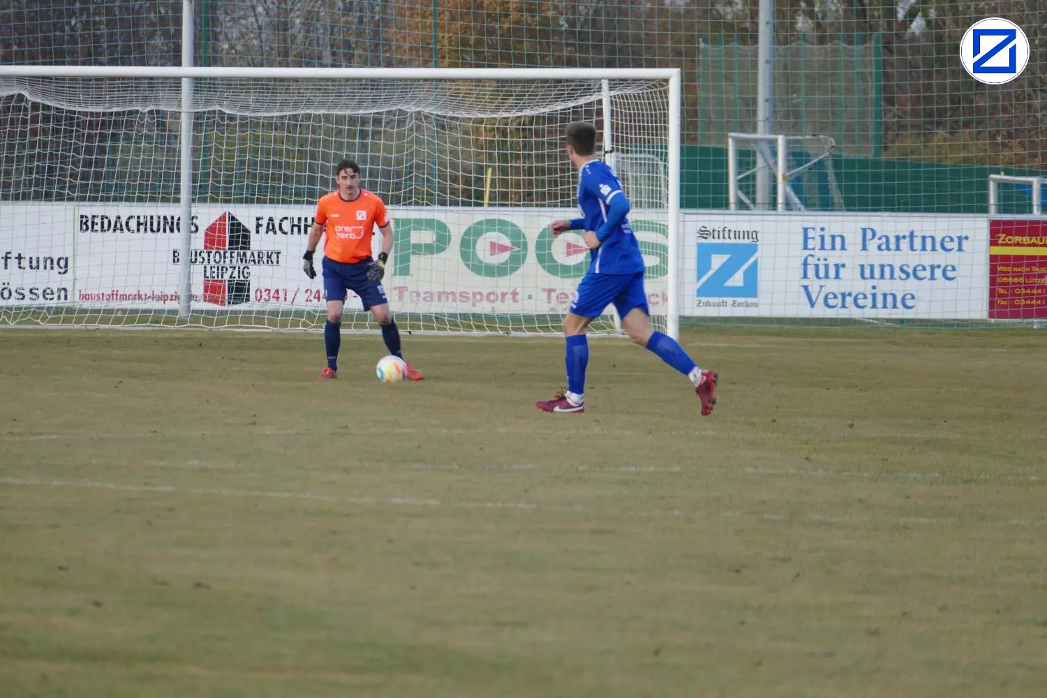 Bild: SV Blau-Weiß Zorbau - Ludwigsfelder FC 3:1 (2:1) - Zorbau Ludwigfelde042