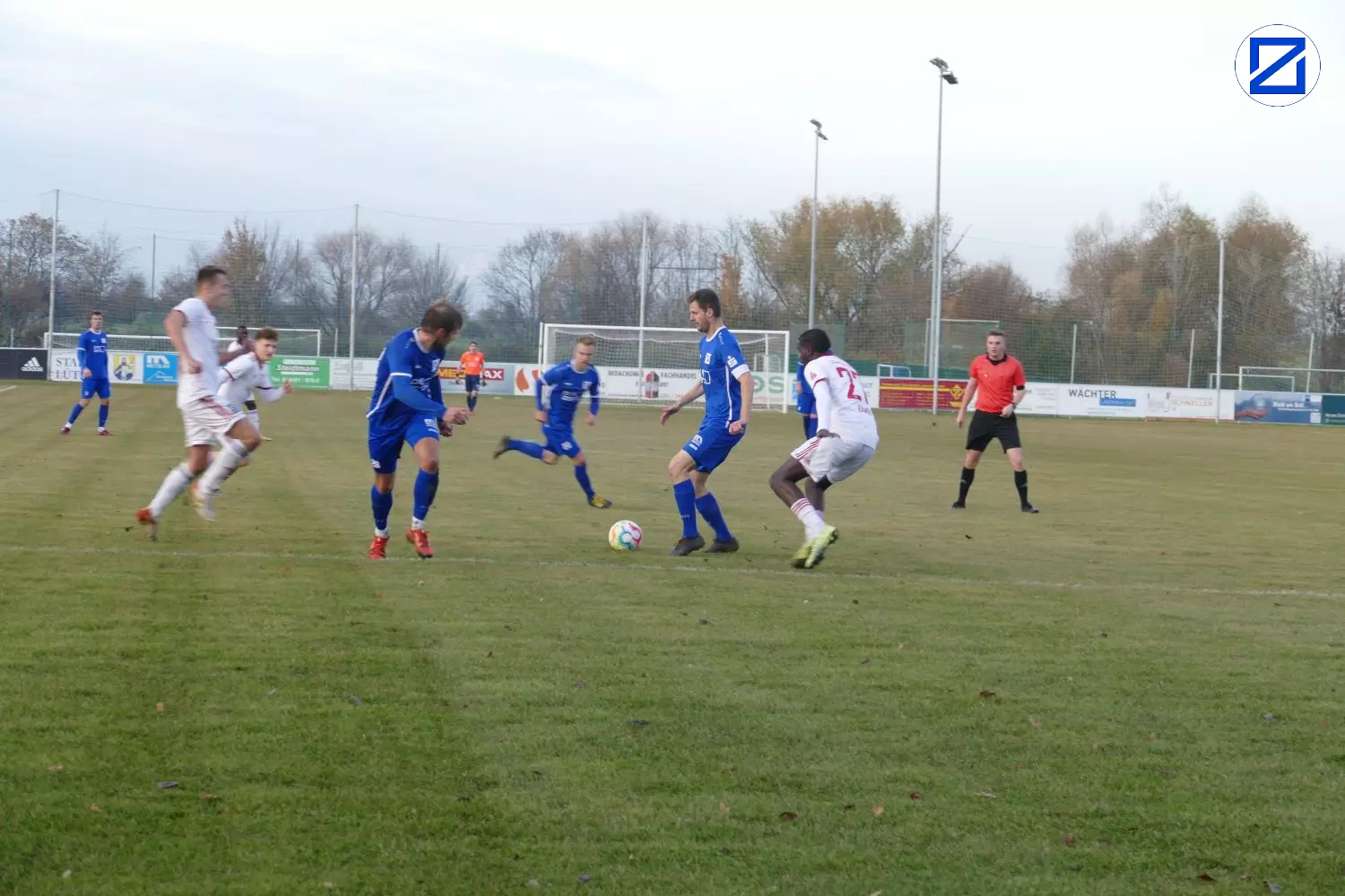 Bild: SV Blau-Weiß Zorbau - Ludwigsfelder FC 3:1 (2:1) - Zorbau Ludwigfelde053