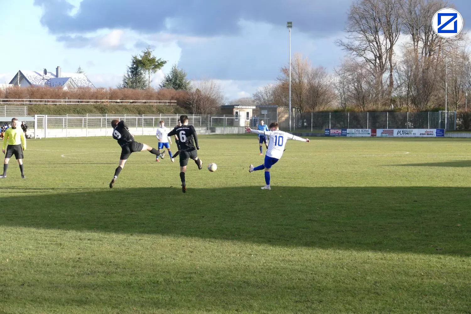 Bild: SV Blau-Weiß Zorbau – FSV Budissa Bautzen 1:2 (1:1) - Zorbau Bautzen2001