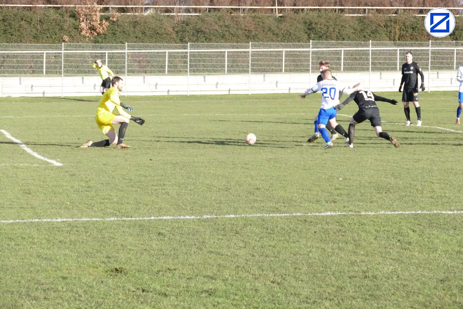 Bild: SV Blau-Weiß Zorbau – FSV Budissa Bautzen 1:2 (1:1) - Zorbau Bautzen2011