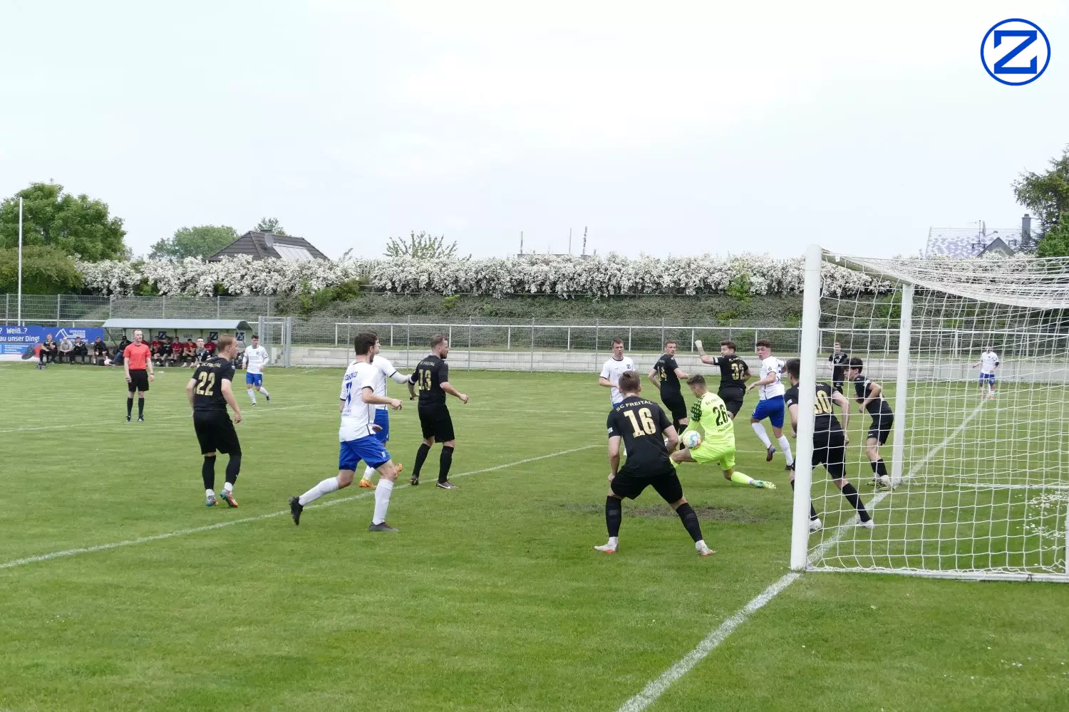 Bild: SV Blau-Weiß Zorbau - SV Freital 0:2 (0:1) - Zorbau Freital021