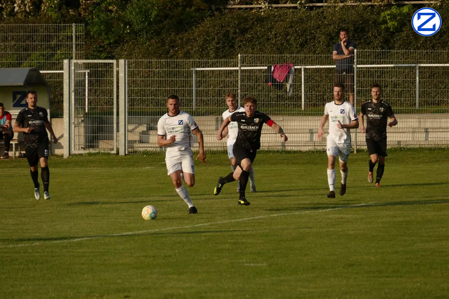 Bild: SV Blau-Weiß Zorbau - FC Grimma 2:4 (0:1) - Zorbau Grimma024