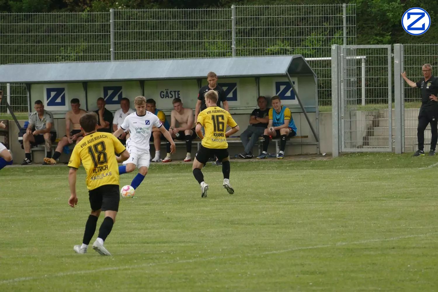 Bild: SV Blau-Weiß Zorbau - VfB Auerbach 1906 2:4 (1:3) - Auerbach003