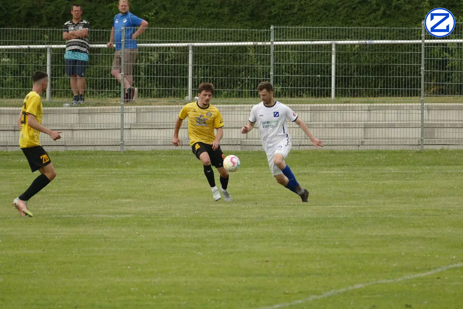 Bild: SV Blau-Weiß Zorbau - VfB Auerbach 1906 2:4 (1:3) - Auerbach006