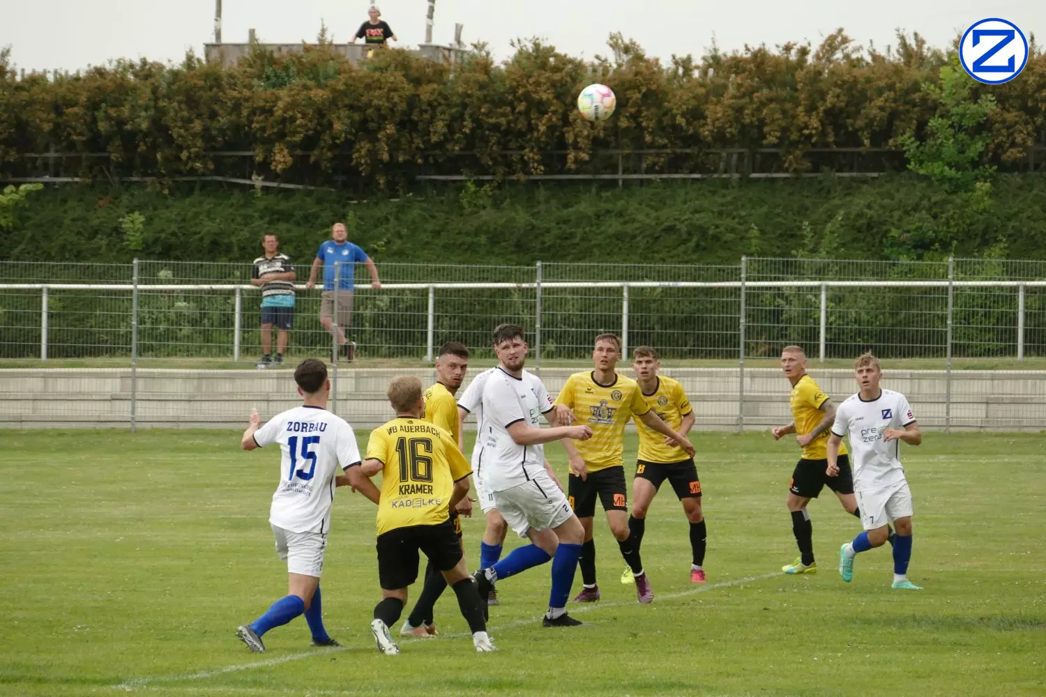 Bild: SV Blau-Weiß Zorbau - VfB Auerbach 1906 2:4 (1:3) - Auerbach011