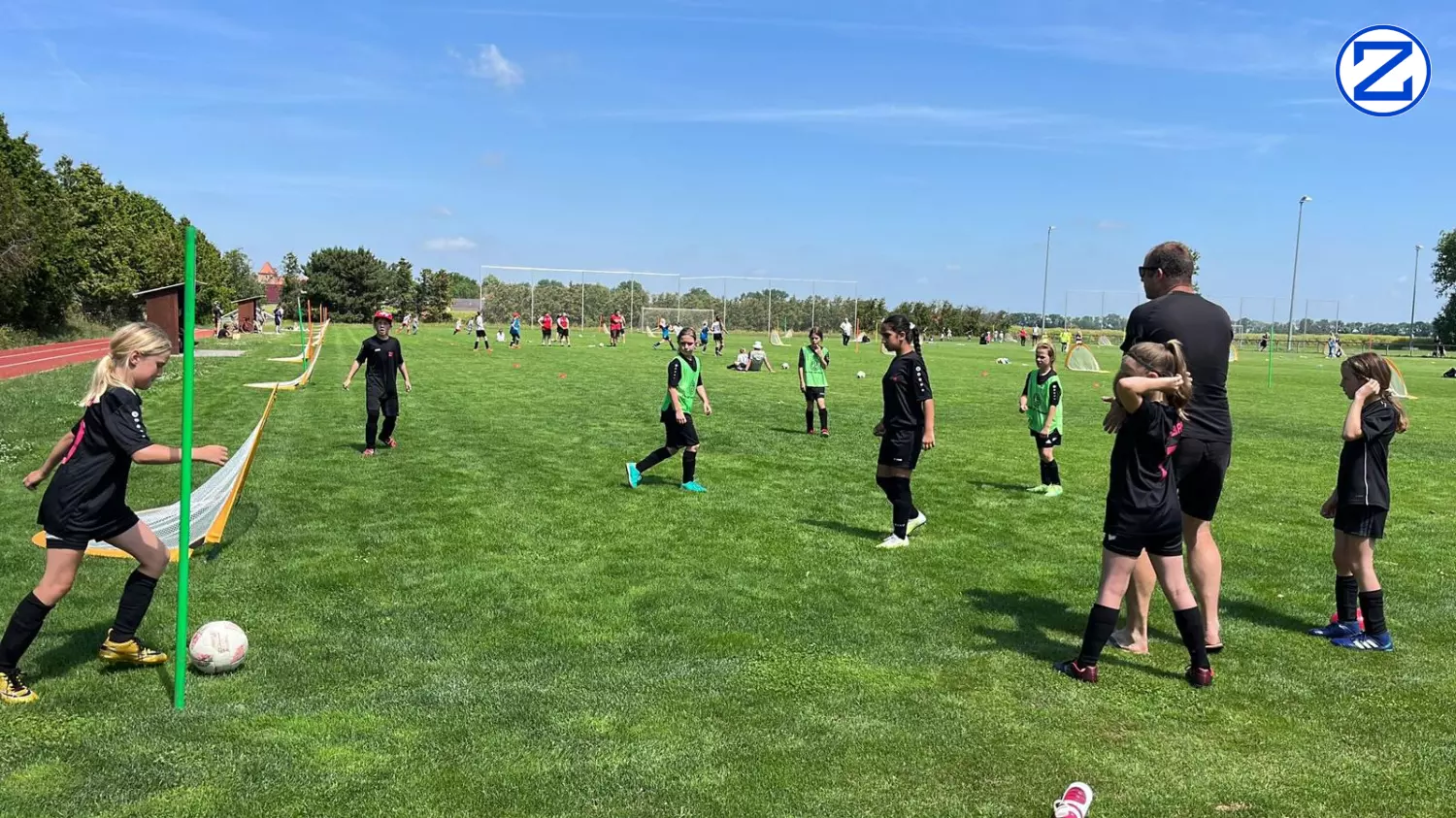 Bild: 1. Auftritt der E/F-Juniorinnen - Zorbau008