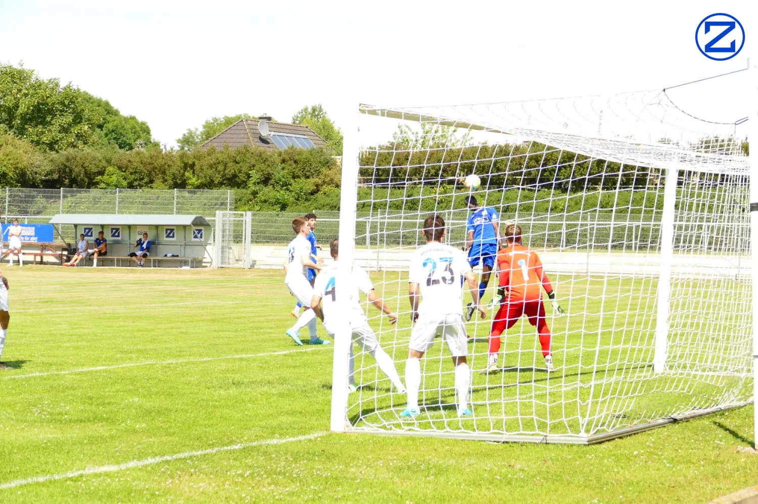 Bild: SV Blau-Weiß Zorbau - TSV Gera-Westvororte 4:1 (0:0) - Zorbau Gera Westvororte 2004