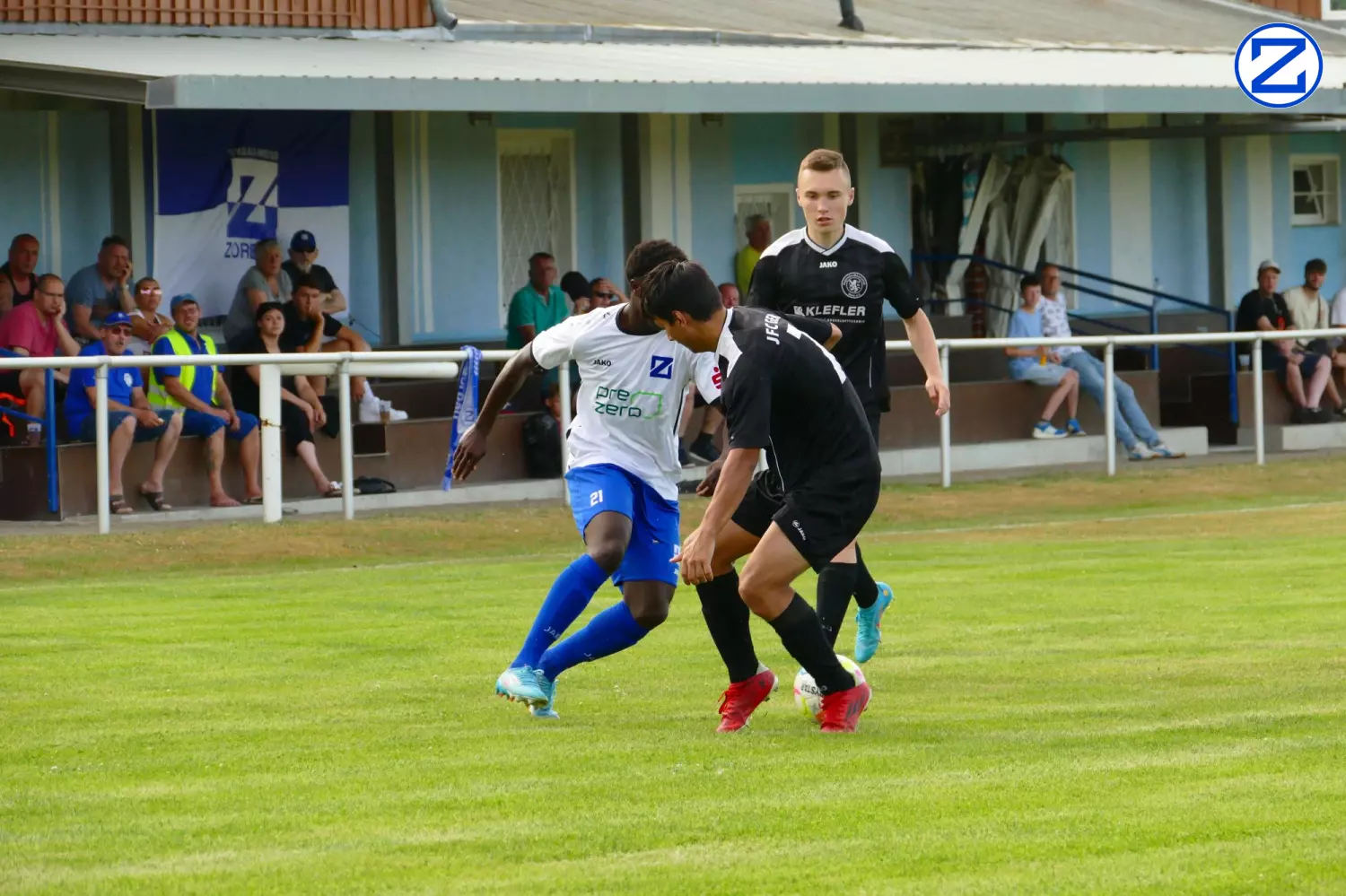 Bild: SV Blau-Weiß Zorbau - JFV Gera U23 7:2 - Jfv Gera013