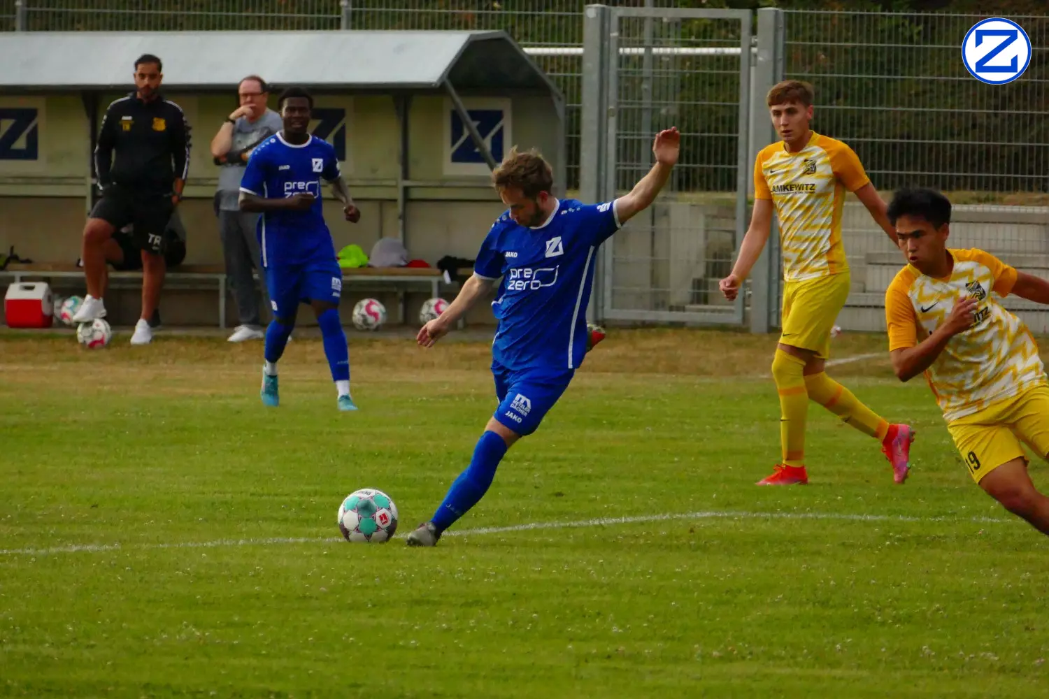 Bild: SV Blau-Weiß Zorbau - Radefelder SV 90 6:3 (3:2) - Radefeld1027