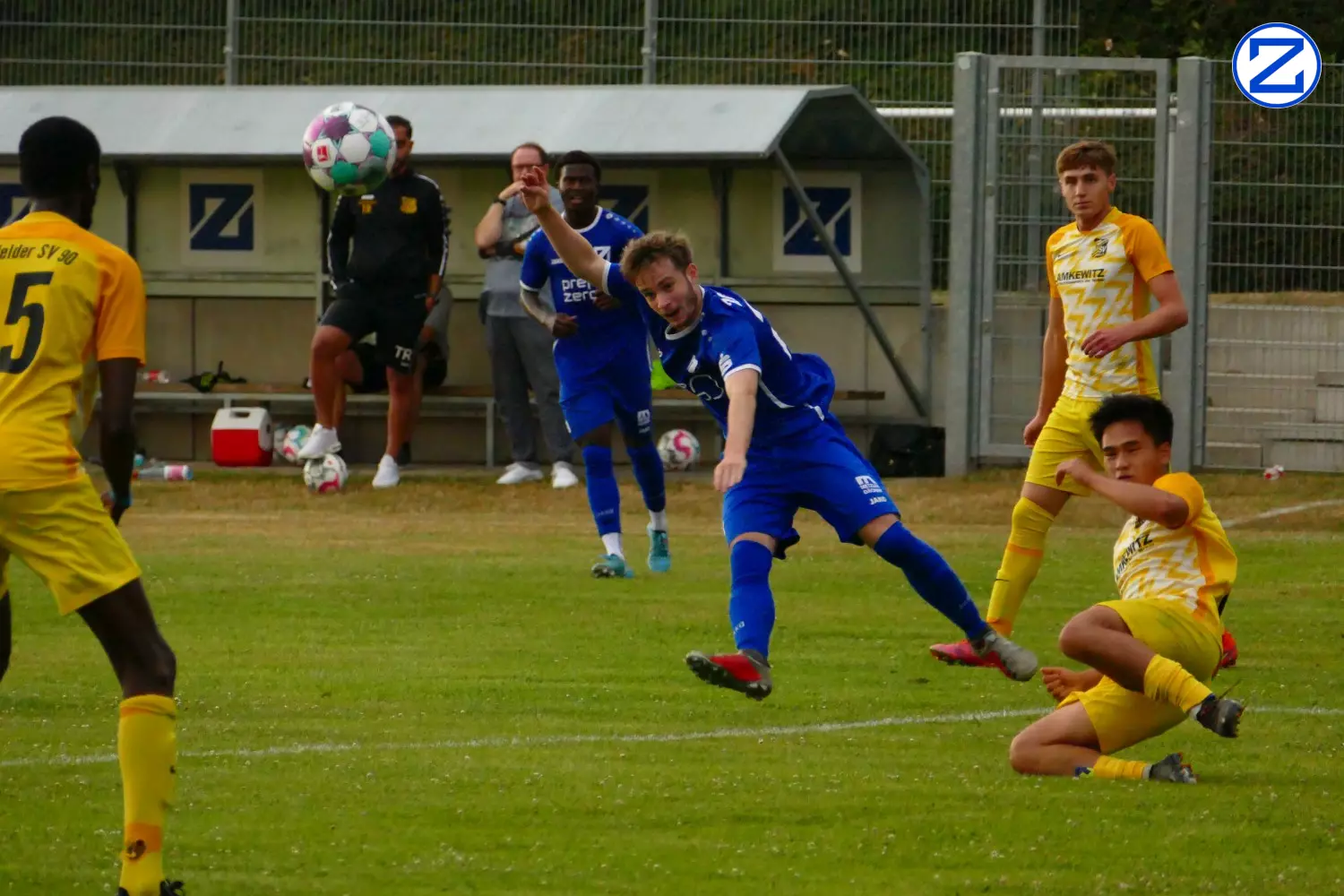Bild: SV Blau-Weiß Zorbau - Radefelder SV 90 6:3 (3:2) - Radefeld1028