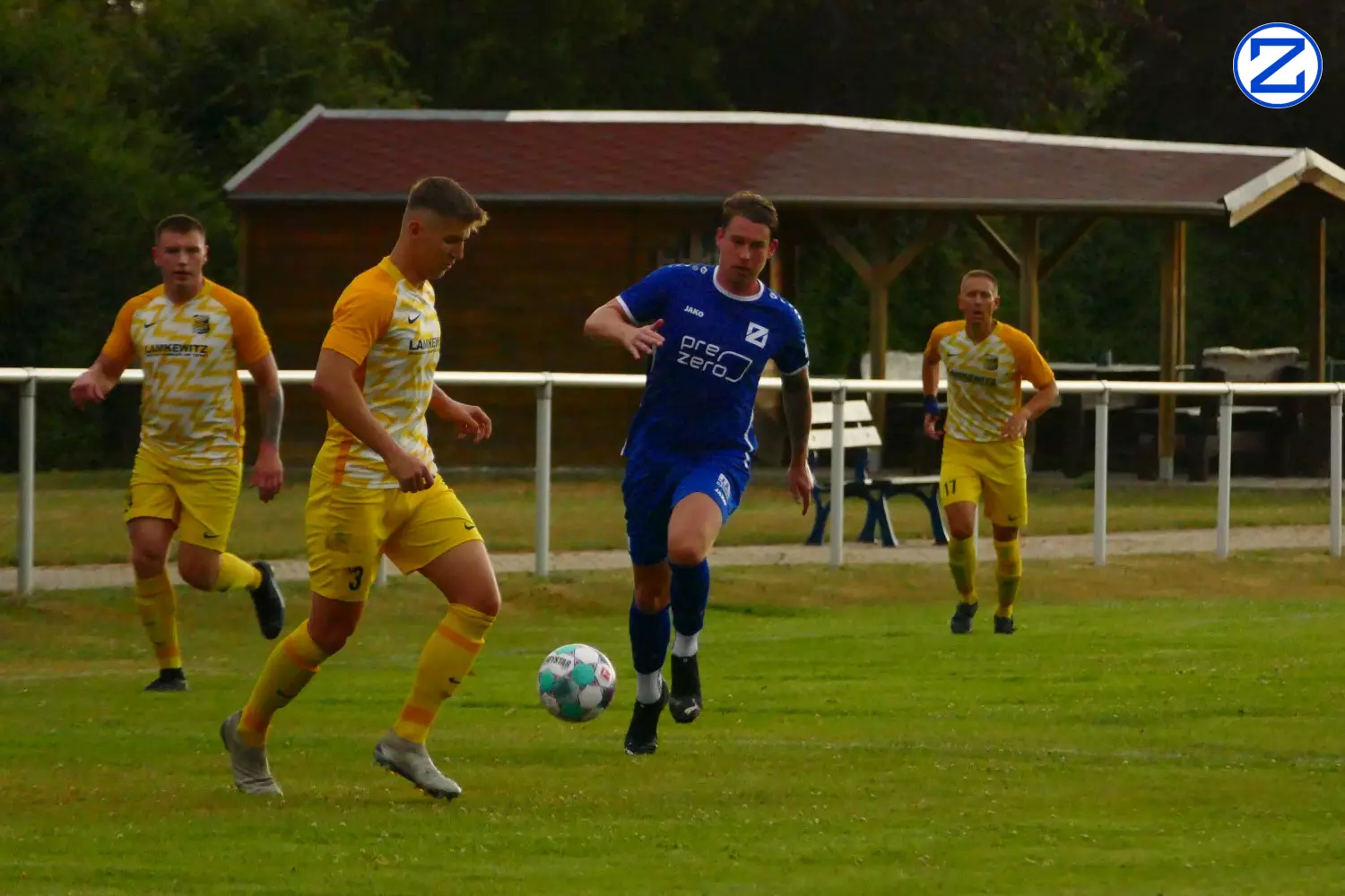 Bild: SV Blau-Weiß Zorbau - Radefelder SV 90 6:3 (3:2) - Radefeld1032