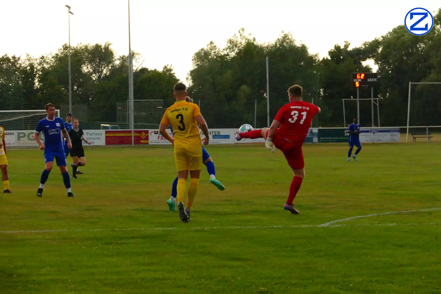 Bild: SV Blau-Weiß Zorbau - Radefelder SV 90 6:3 (3:2) - Radefeld1038