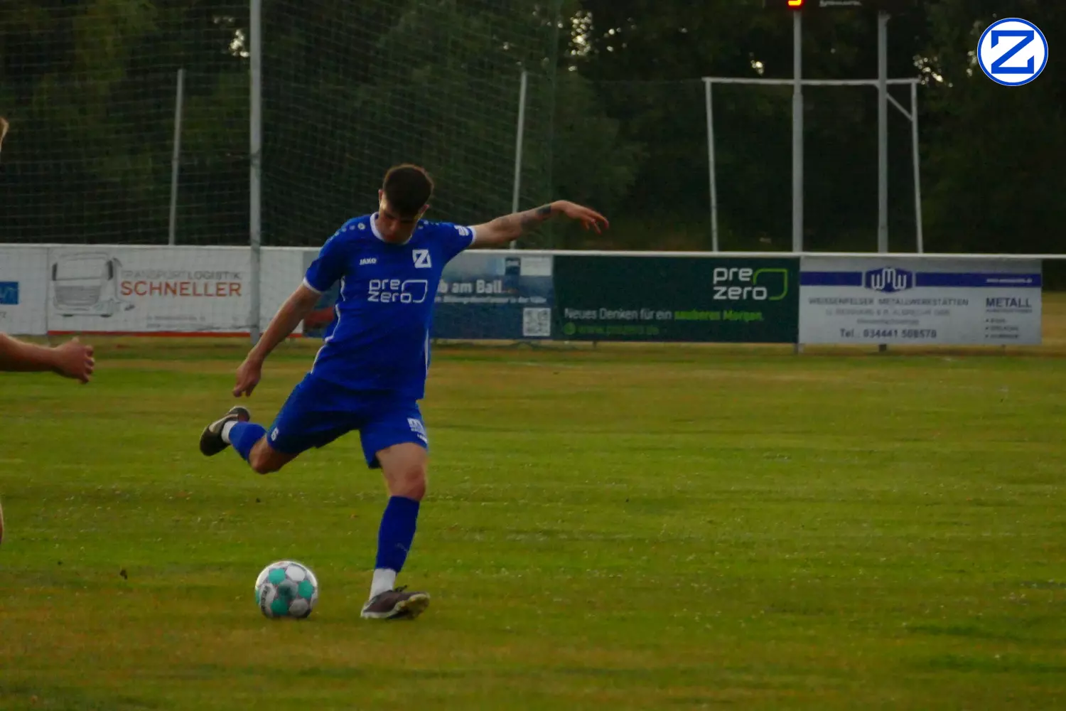 Bild: SV Blau-Weiß Zorbau - Radefelder SV 90 6:3 (3:2) - Radefeld1043