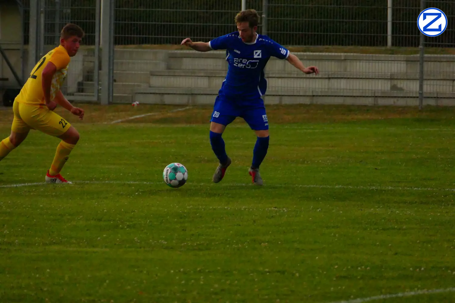 Bild: SV Blau-Weiß Zorbau - Radefelder SV 90 6:3 (3:2) - Radefeld2001