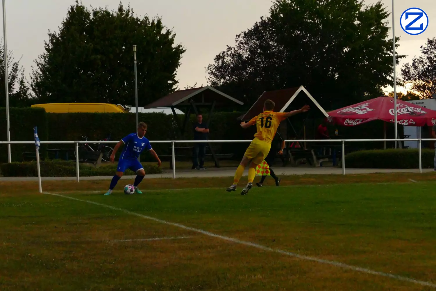 Bild: SV Blau-Weiß Zorbau - Radefelder SV 90 6:3 (3:2) - Radefeld2004
