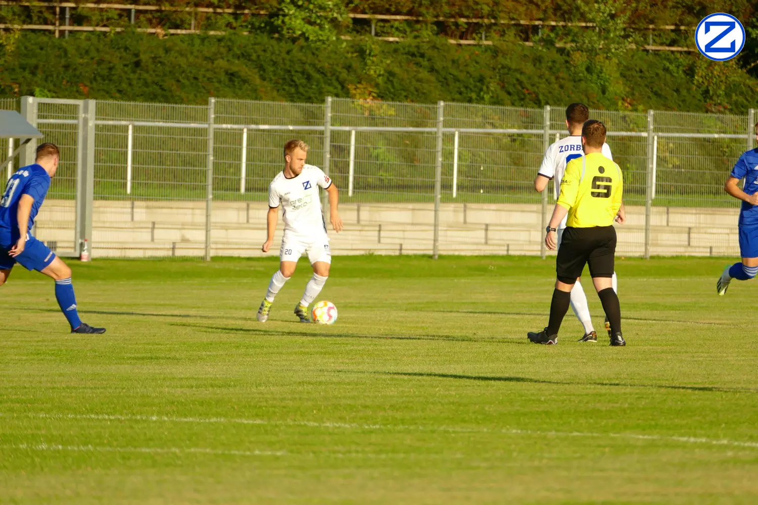 Bild: SV Blau-Weiß Zorbau - SV Blau-Weiß Dölau 3:1 (1:0) - Doelau1011