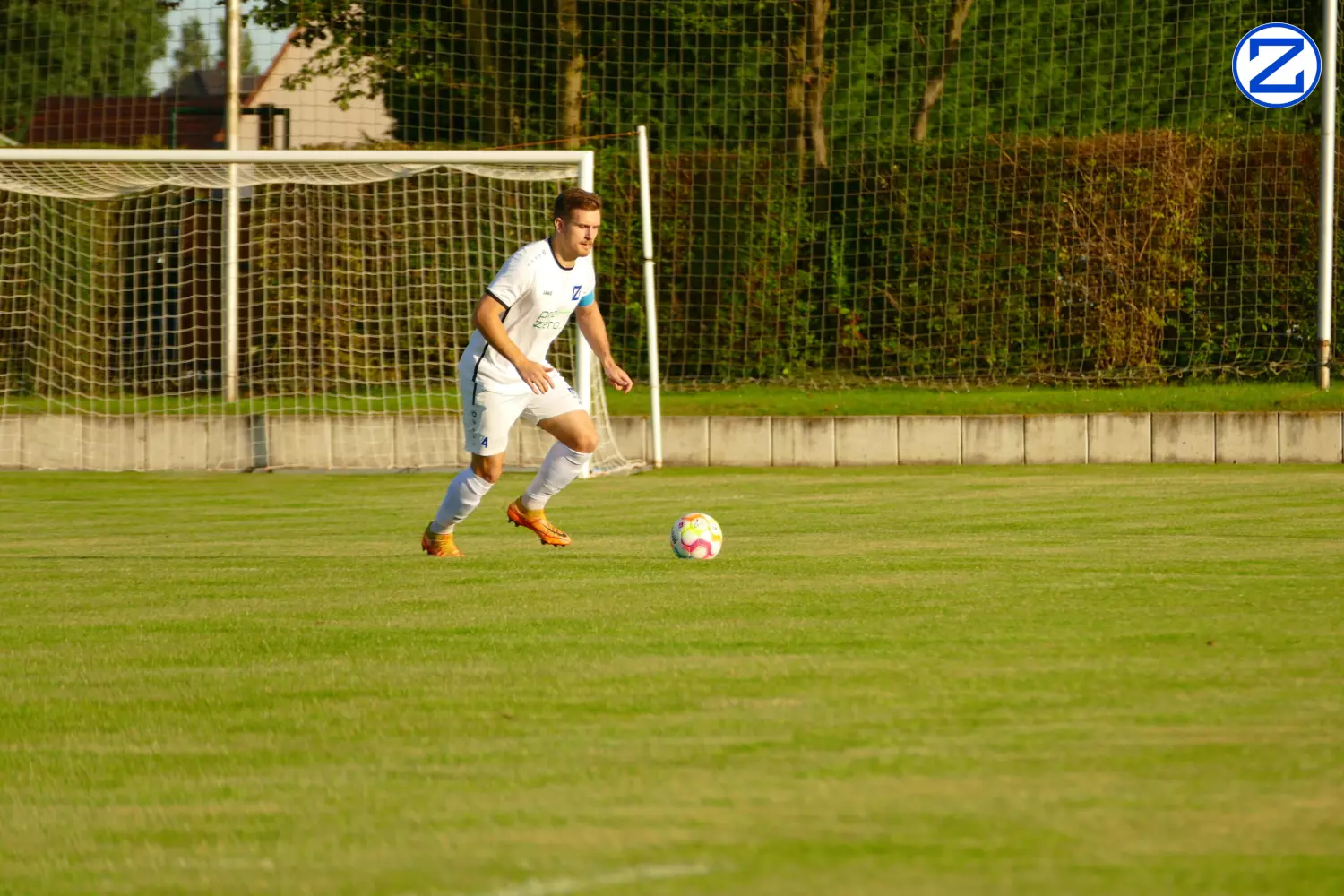 Bild: SV Blau-Weiß Zorbau - SV Blau-Weiß Dölau 3:1 (1:0) - Doelau1012