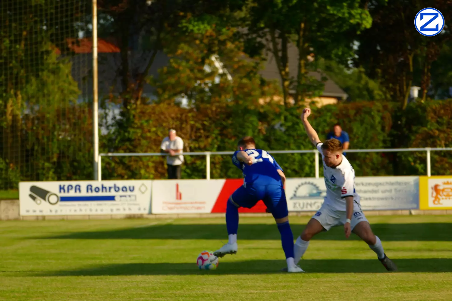Bild: SV Blau-Weiß Zorbau - SV Blau-Weiß Dölau 3:1 (1:0) - Doelau1013