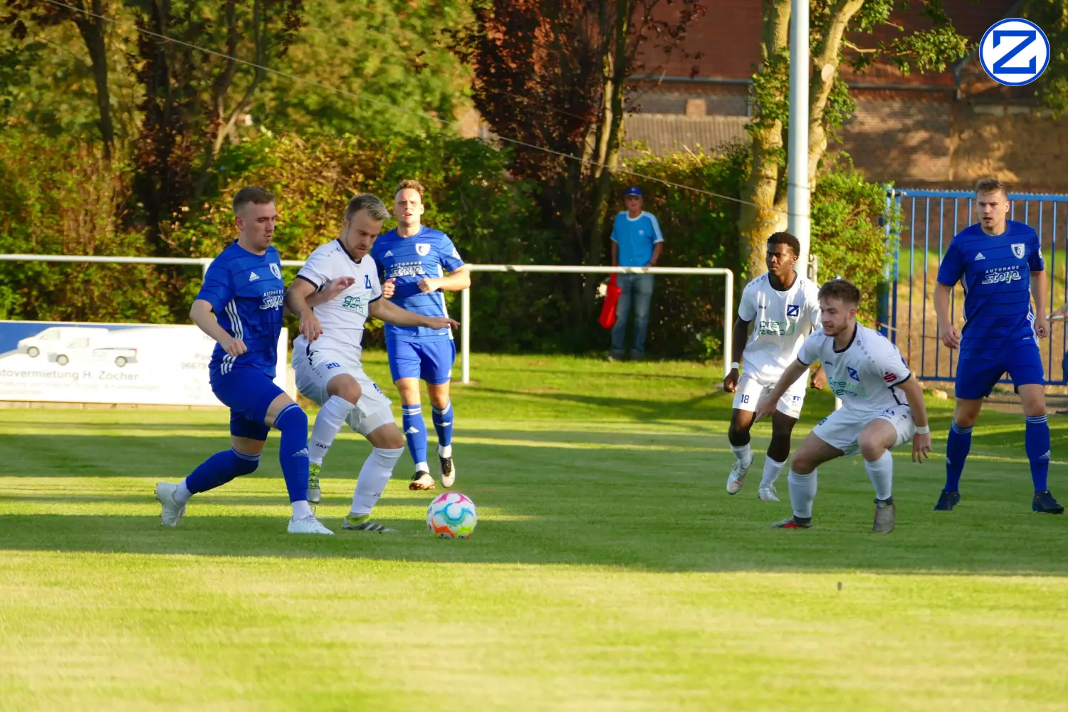 Bild: SV Blau-Weiß Zorbau - SV Blau-Weiß Dölau 3:1 (1:0) - Doelau1014