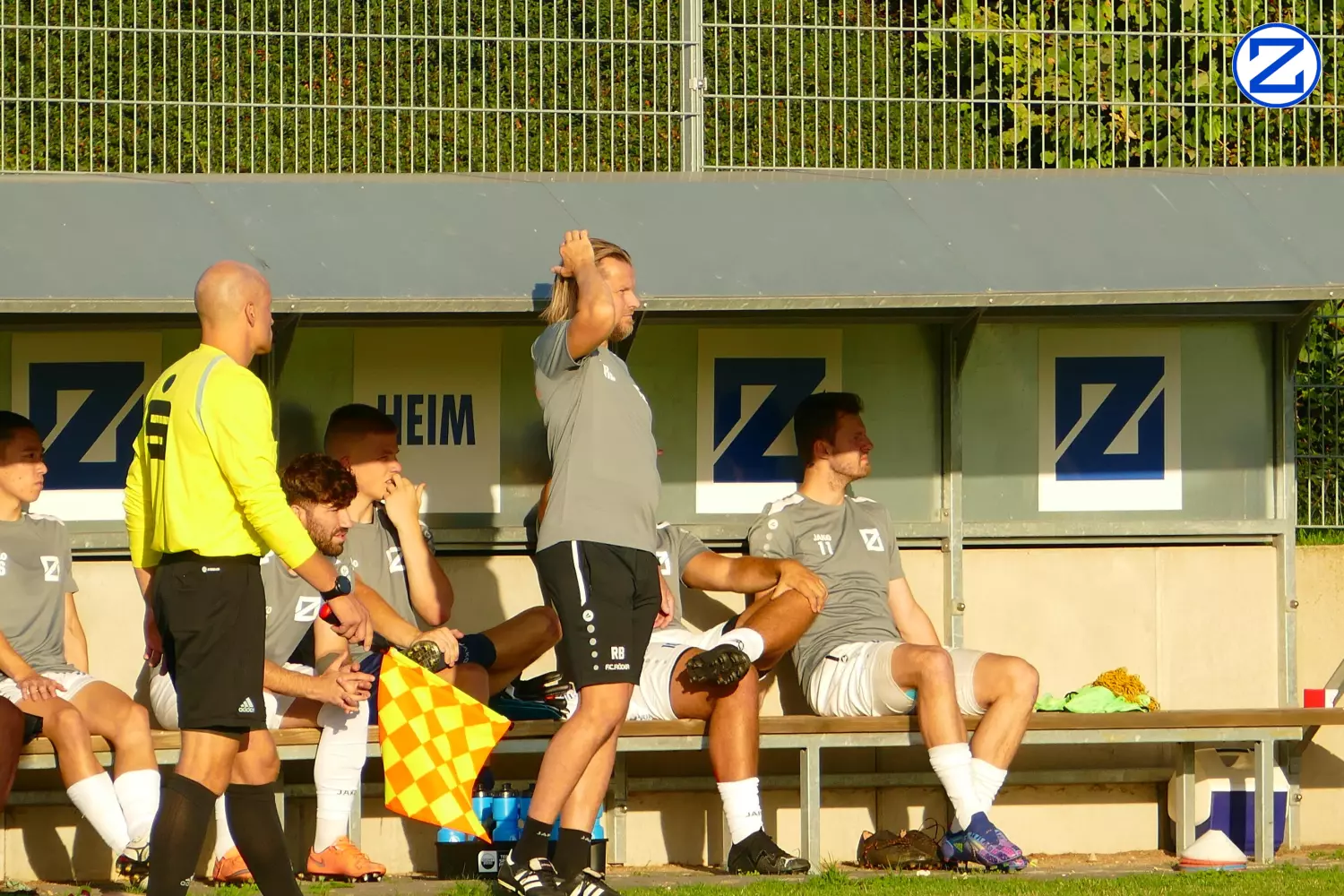 Bild: SV Blau-Weiß Zorbau - SV Blau-Weiß Dölau 3:1 (1:0) - Doelau1022