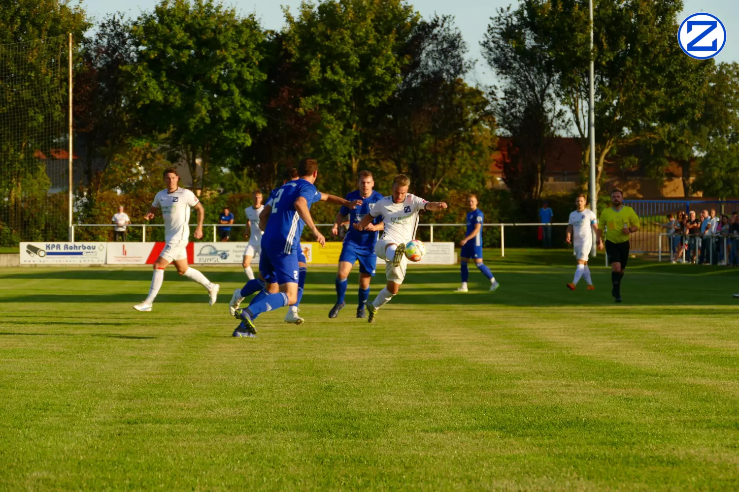 Bild: SV Blau-Weiß Zorbau - SV Blau-Weiß Dölau 3:1 (1:0) - Doelau1027