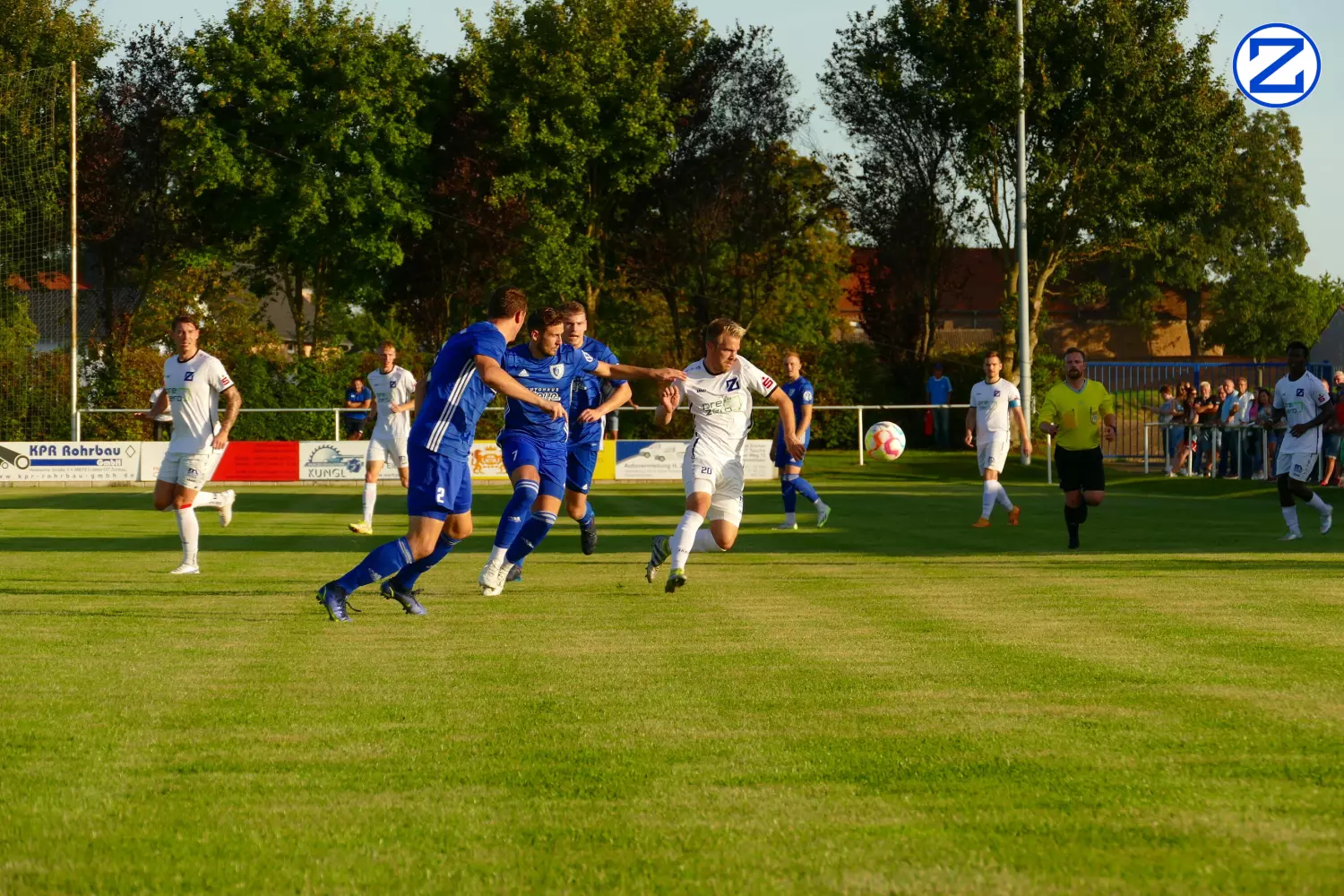 Bild: SV Blau-Weiß Zorbau - SV Blau-Weiß Dölau 3:1 (1:0) - Doelau1028