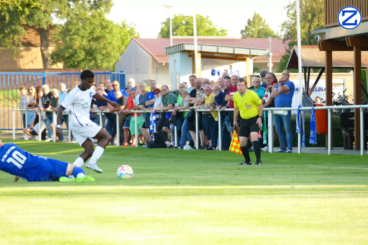 Bild: SV Blau-Weiß Zorbau - SV Blau-Weiß Dölau 3:1 (1:0) - Doelau1034