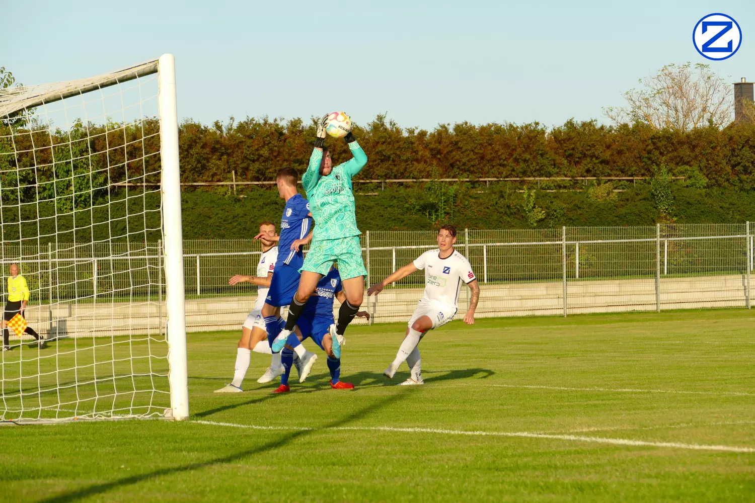 Bild: SV Blau-Weiß Zorbau - SV Blau-Weiß Dölau 3:1 (1:0) - Doelau1038