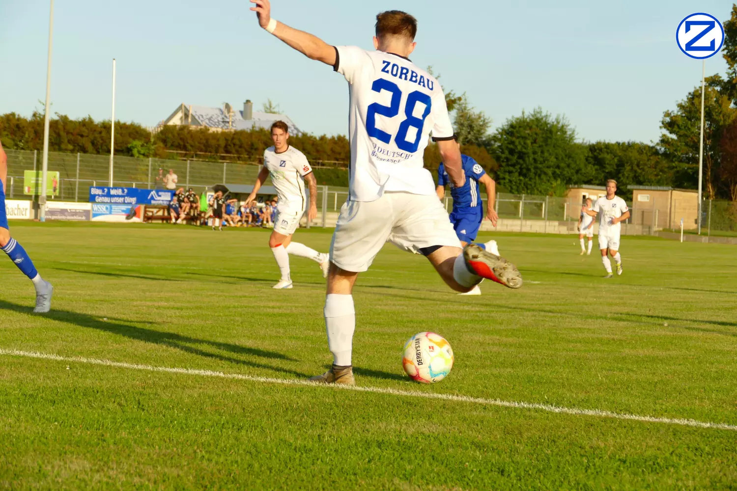 Bild: SV Blau-Weiß Zorbau - SV Blau-Weiß Dölau 3:1 (1:0) - Doelau2012