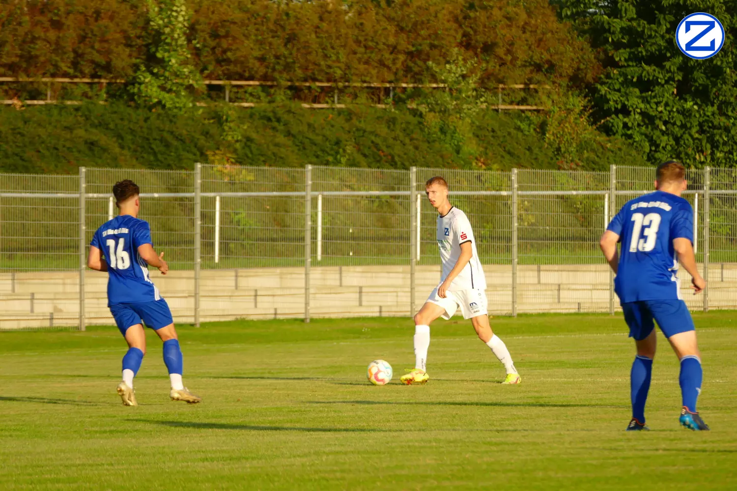 Bild: SV Blau-Weiß Zorbau - SV Blau-Weiß Dölau 3:1 (1:0) - Doelau2015