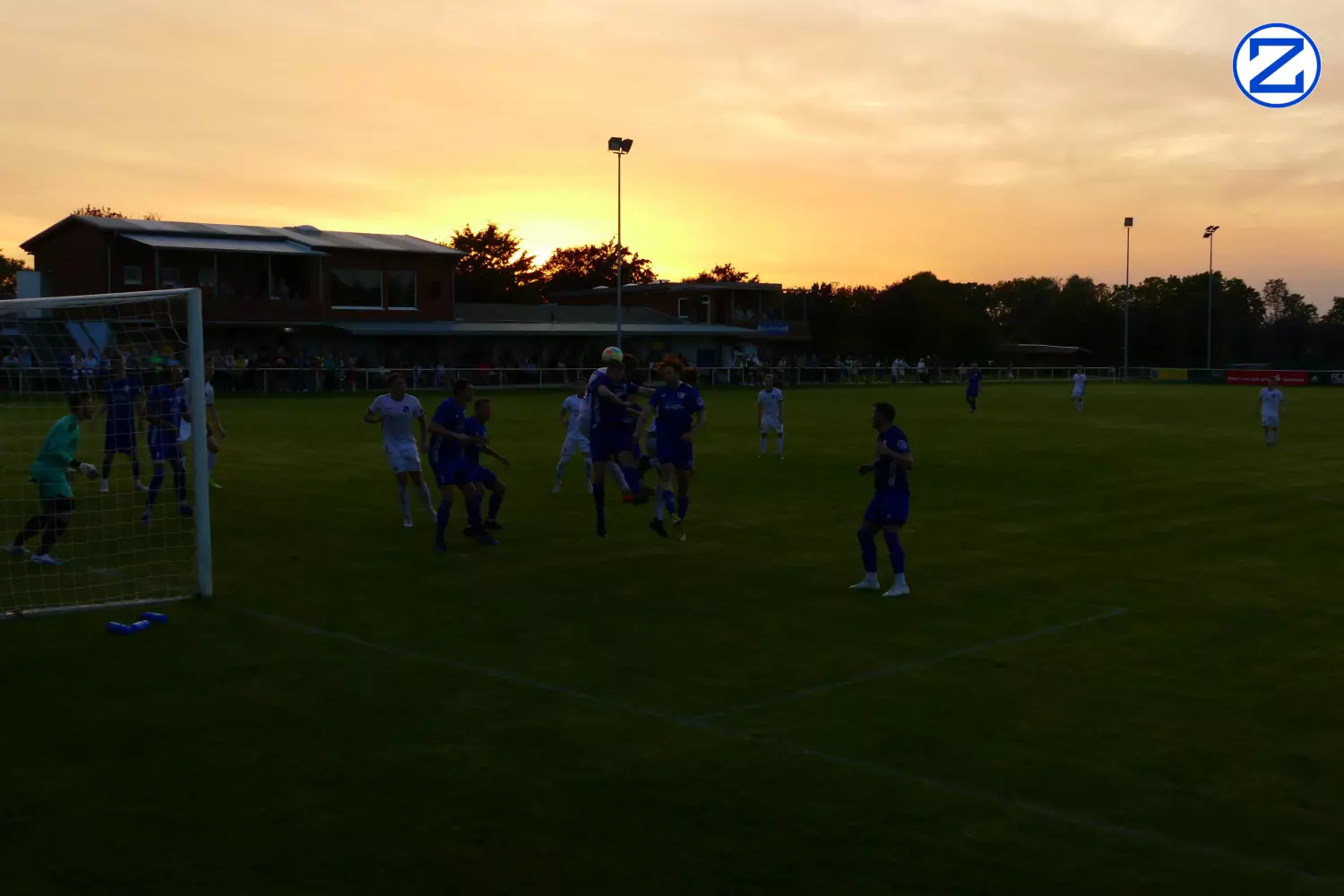 Bild: SV Blau-Weiß Zorbau - SV Blau-Weiß Dölau 3:1 (1:0) - Doelau3032