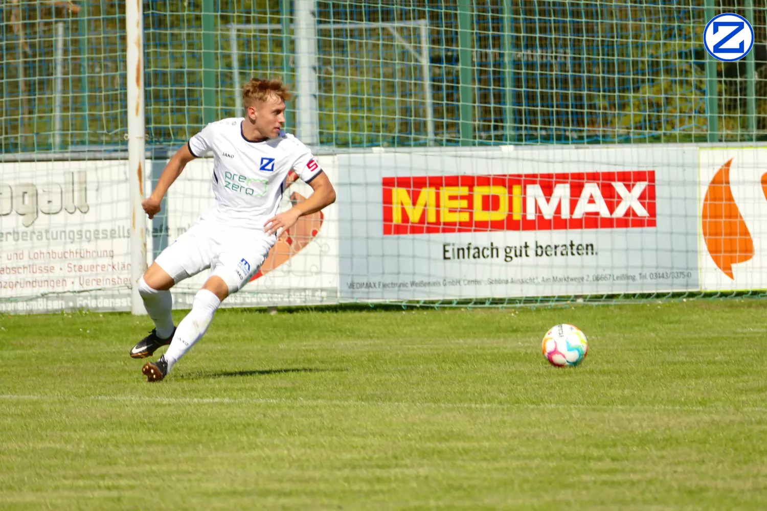 Bild: SV Blau-Weiß Zorbau - SV Dessau 05 4:2 (2:1) - Dessau1014
