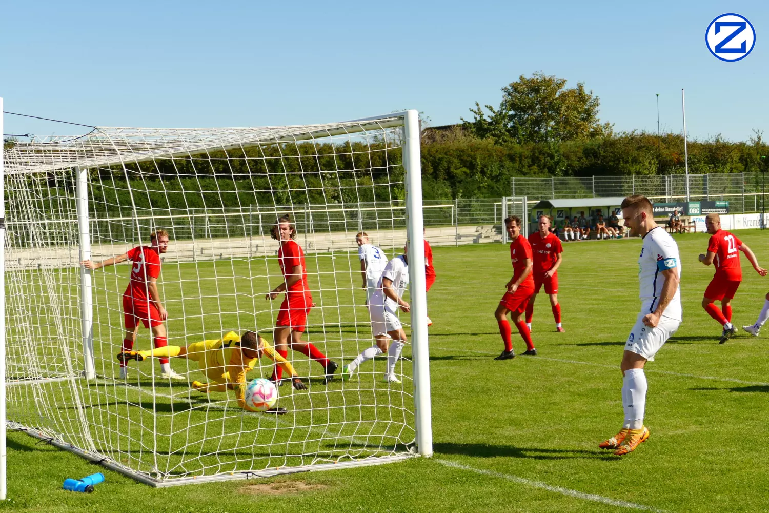Bild: SV Blau-Weiß Zorbau - SV Dessau 05 4:2 (2:1) - Dessau1021