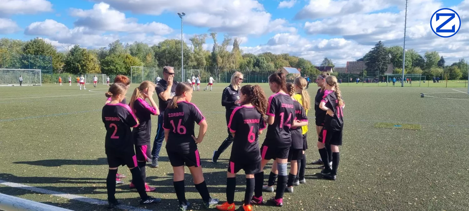 Bild: C-Juniorinnen: SV Blau-Weiß Zorbau - Magdeburger FFC 2:14 - Zorbau005