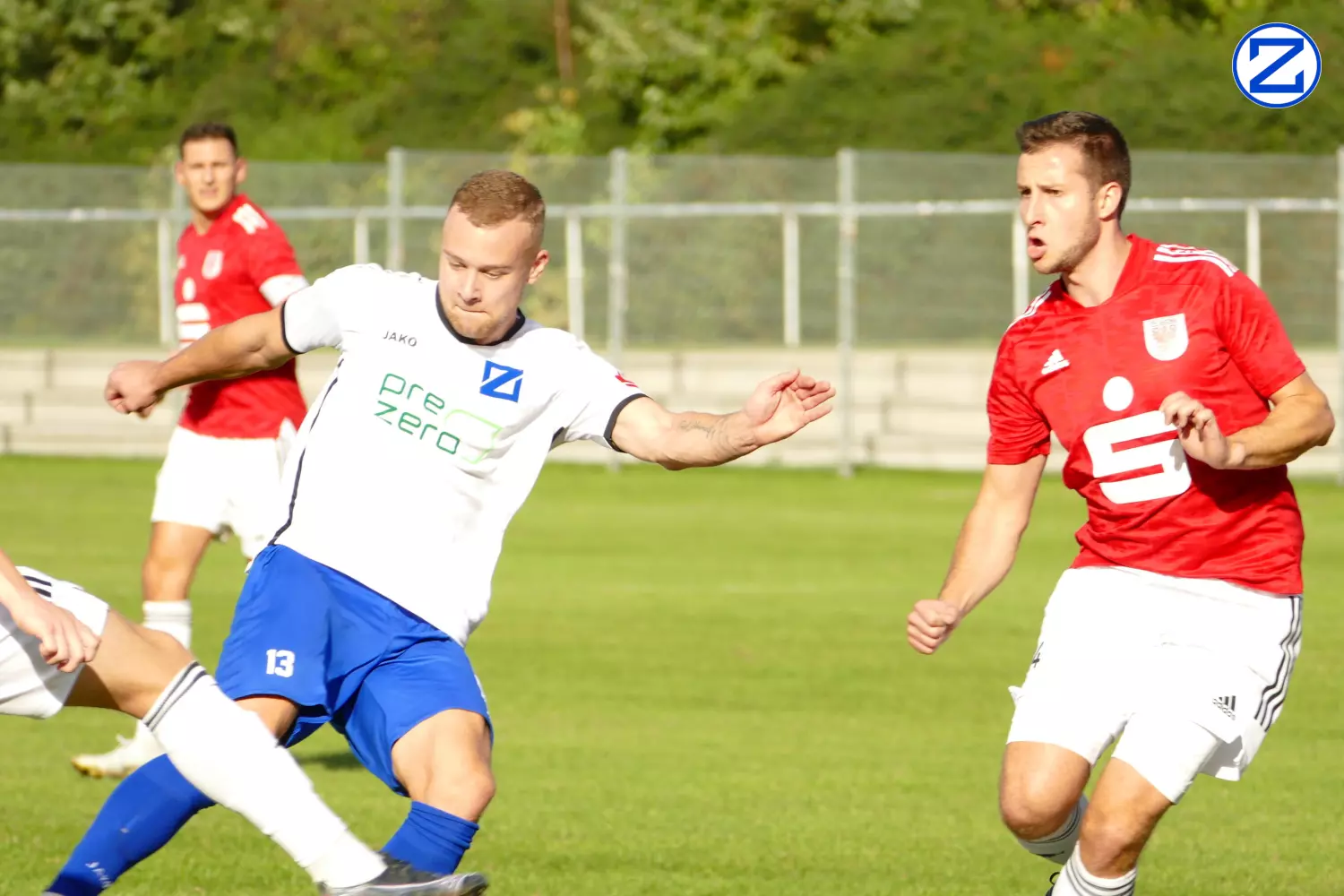 Bild: SV Blau-Weiß Zorbau - FSV Saxonia Tangermünde 1:0 (1:0) - Tangermuende2011