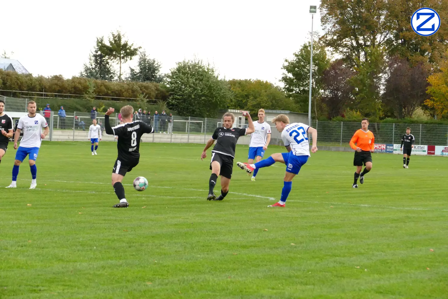 Bild: SV Blau-Weiß Zorbau - BSV Halle-Ammendorf 2:0 (1:0) - Ammendorf1009